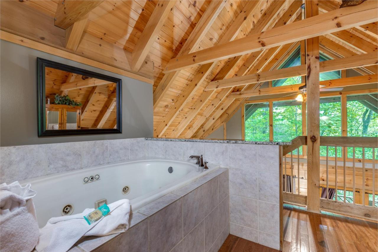 Above Ole Smokys Clouds Villa Gatlinburg Exterior foto